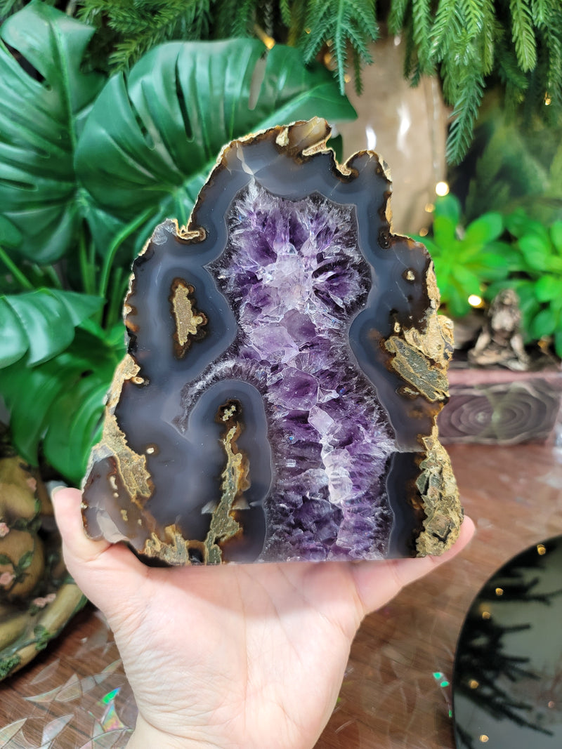 Beautiful Amethyst & Agate Piece