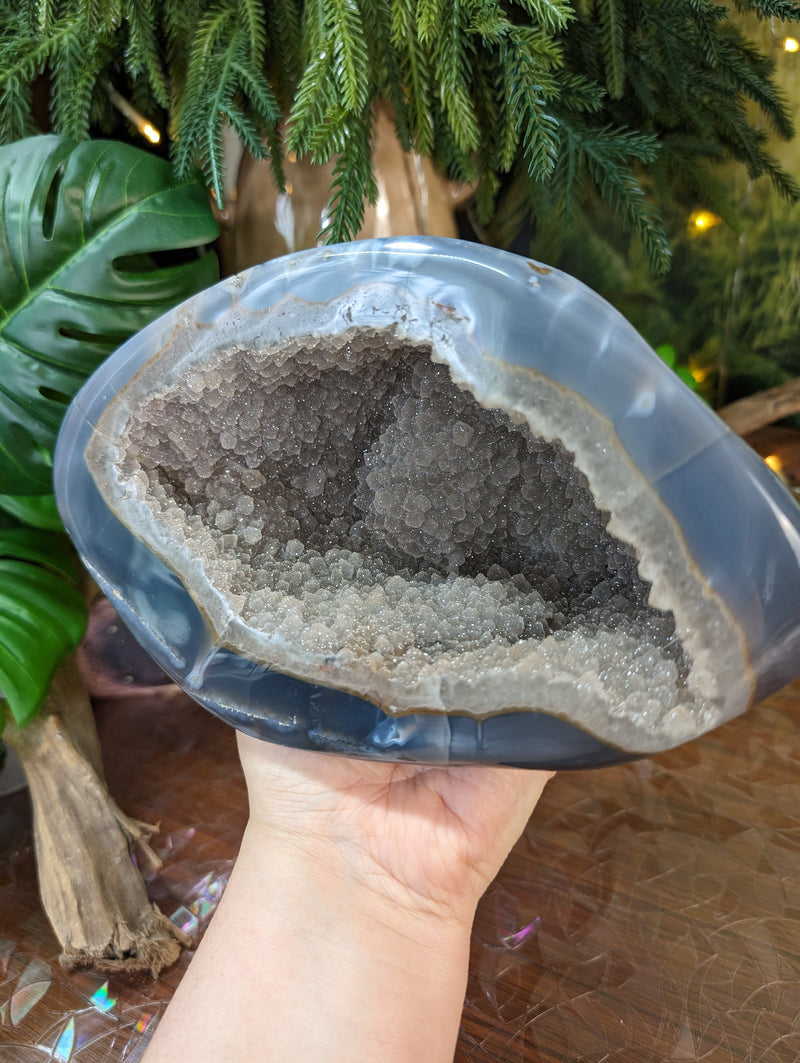 STUNNING Sugar Druzy Geode