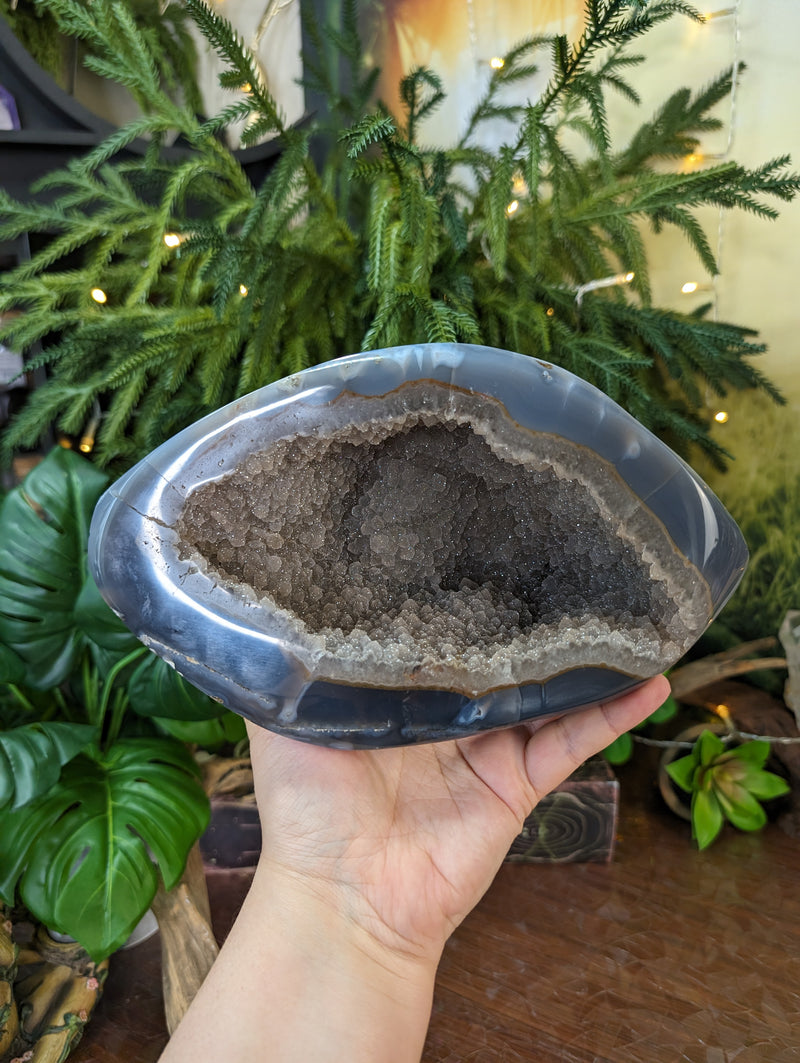 STUNNING Sugar Druzy Geode