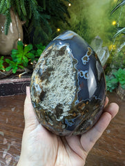 Chalcedony Geode Egg with Agate