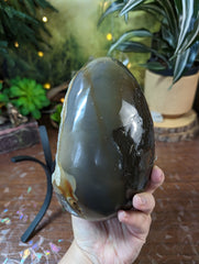 Agate & Quartz Geode Egg