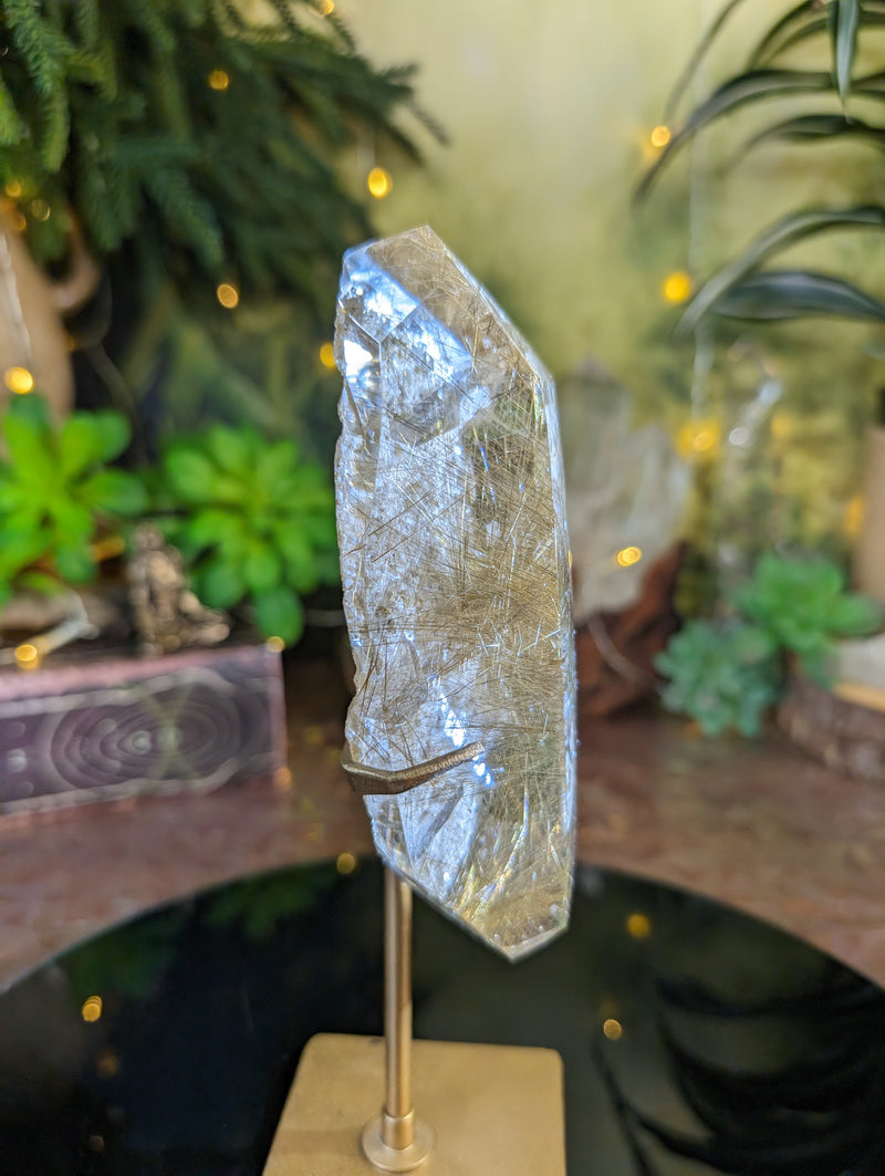 Gold Rutilated Quartz with 5 Penetrator Points