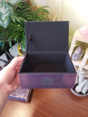 Witches Familiar Tarot Box